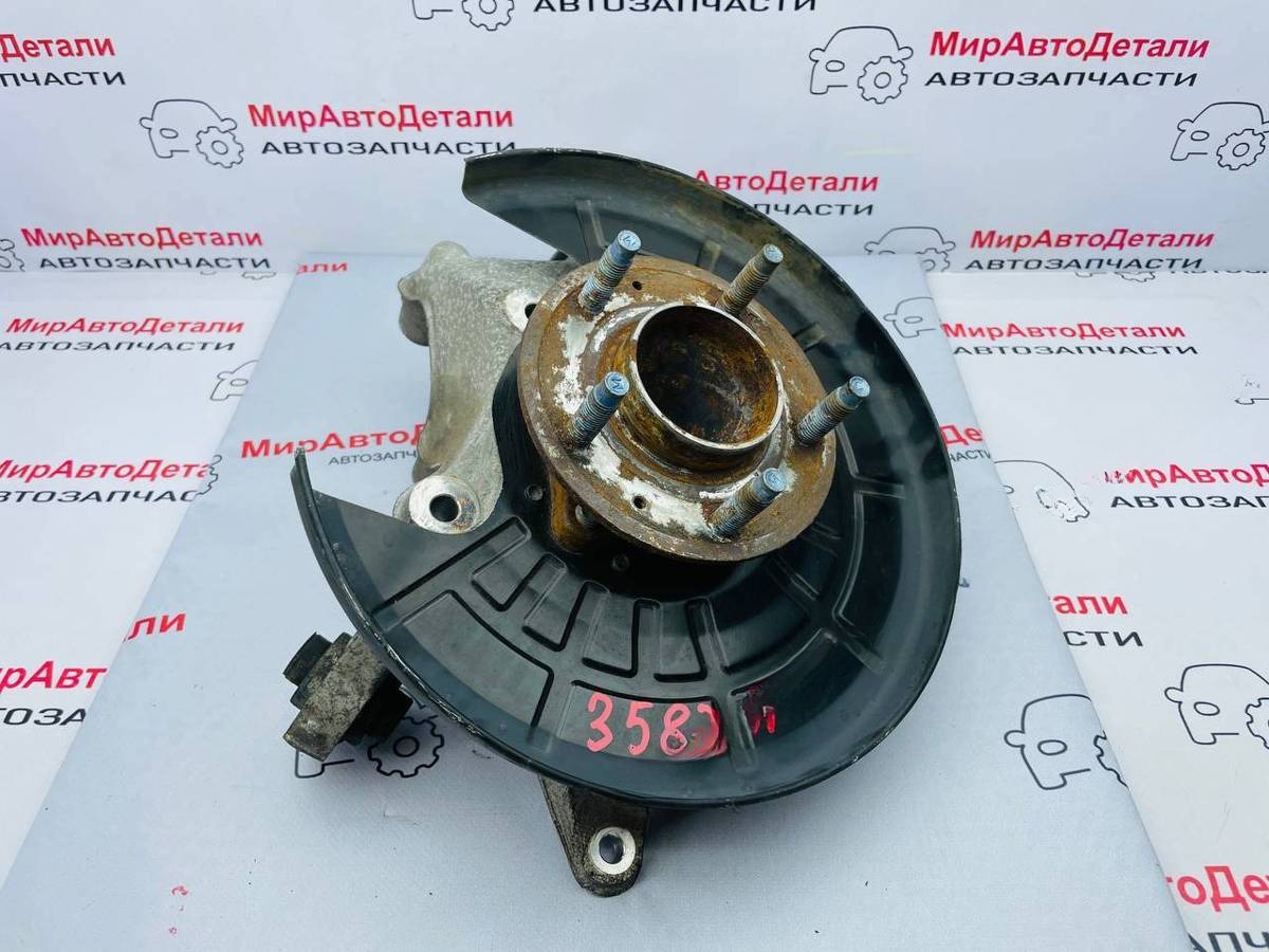 Кулак задний правый Chevrolet Equinox, 2018 г., OEM 84034301, арт. 97146835