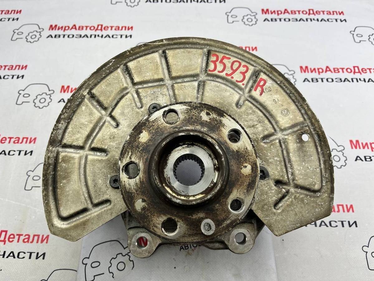 Кулак задний правый Alfa Romeo Giulia, 2021 г., OEM C560, арт. 97149403