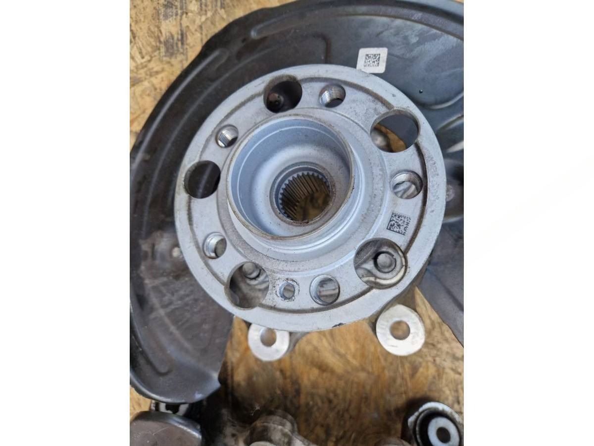 Кулак задний правый Mercedes C W206, 2024 г., OEM A2140200, арт. 97157183_3, фото 3