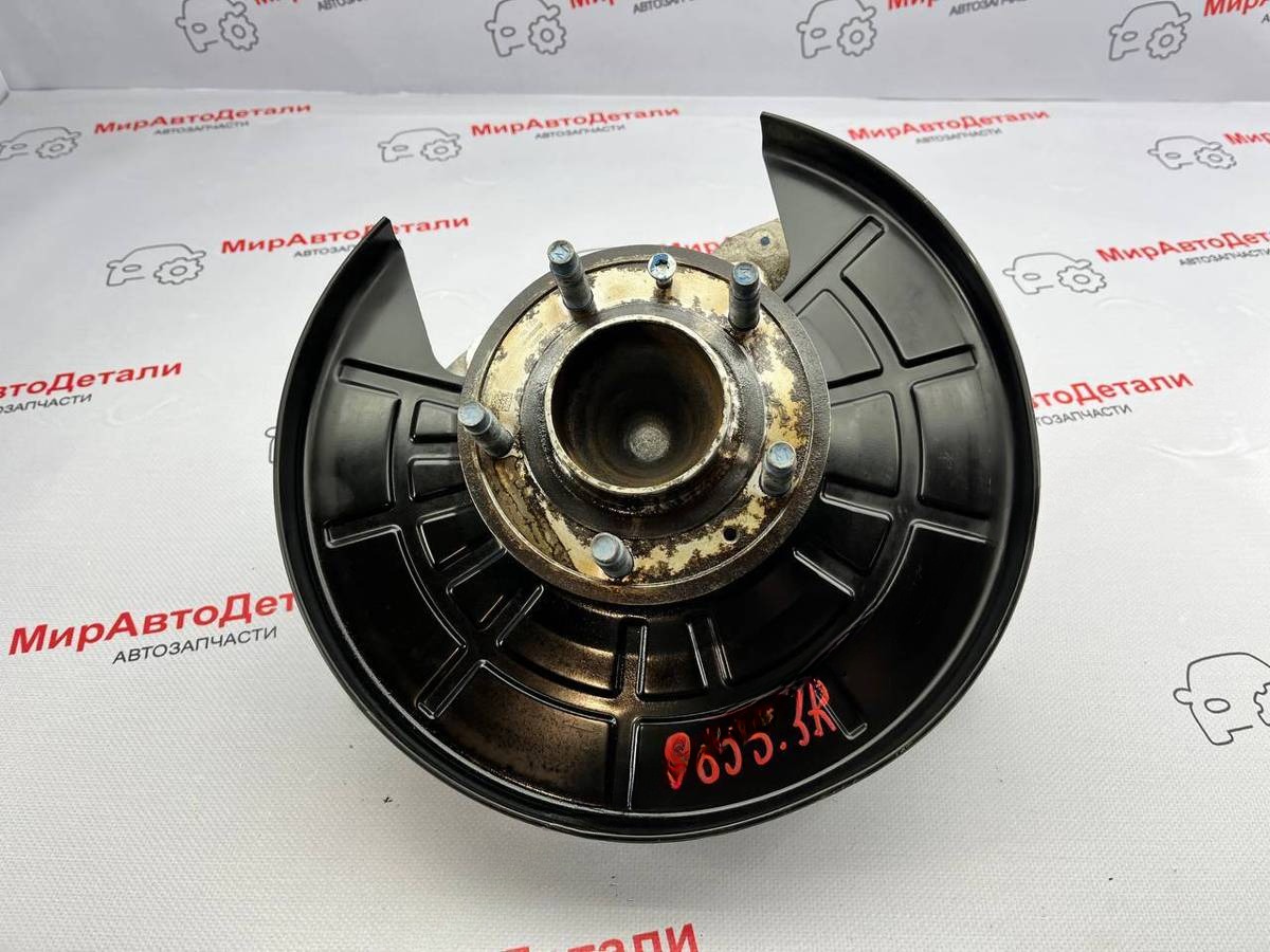 Кулак задний правый Chevrolet Equinox, 2021 г., OEM 84034301, арт. 97159922