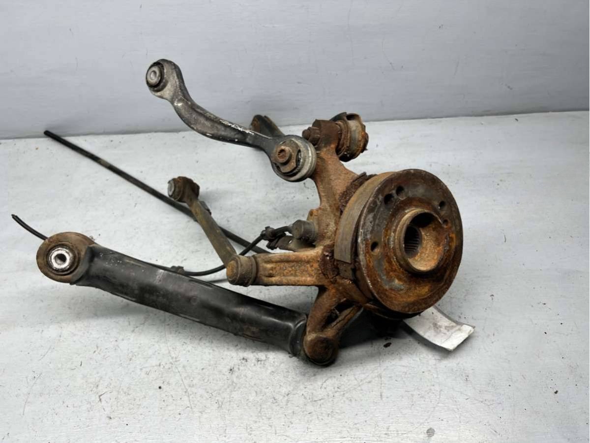Кулак задний правый Mercedes E W210, 2002 г., OEM A2102105, арт. B43381454_2