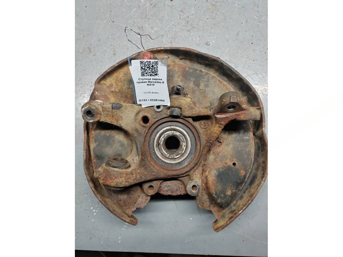 Кулак задний правый Mercedes E W210, 2002 г., OEM A2102205, арт. B43381469_2