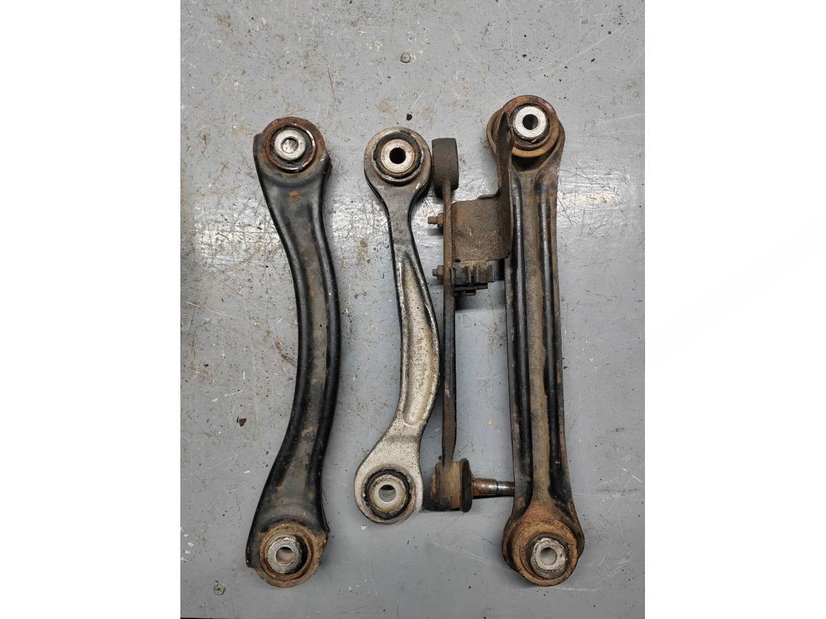 Кулак задний правый Mercedes E W210, 2002 г., OEM A2102205, арт. B43381469_2, фото 6