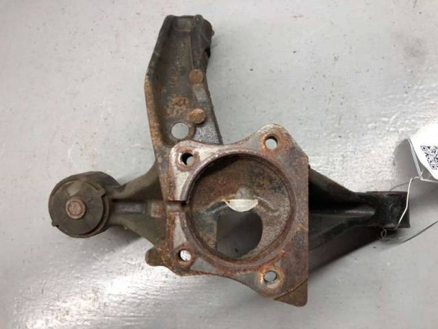 Кулак задний правый Toyota Avalon XX30, 2011 г., OEM 4230448010, арт. B66465288_3
