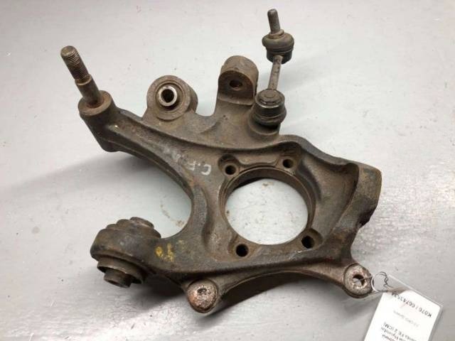 Кулак задний правый Hyundai Santa Fe, 2004 г., OEM 527202B000, арт. B66743534