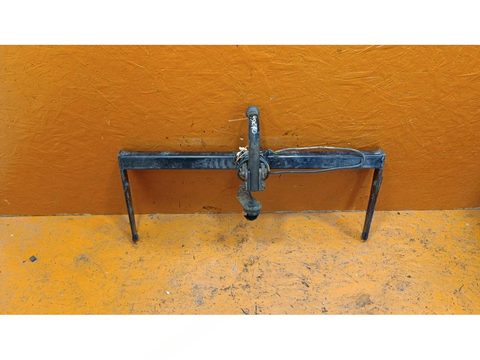 Прицепное устройство (фаркоп) Volkswagen Passat, 2009 г., арт. 01019173