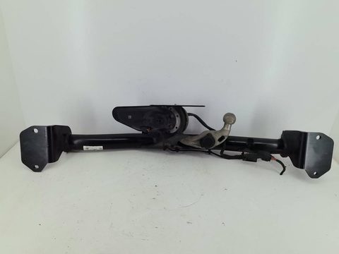 Прицепное устройство (фаркоп) BMW X1 U11, 2022 г., OEM 10077654002, арт. 15943