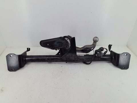 Прицепное устройство (фаркоп) BMW i7, 2022 г., OEM 51125A64E76, арт. 15957_1