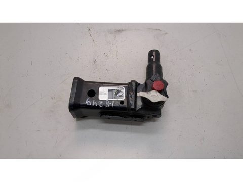 Прицепное устройство (фаркоп) Tesla Model X, 2016 г., OEM 102758200A, арт. 21111115