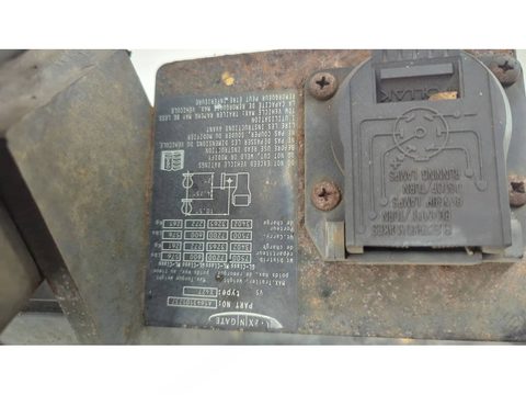Прицепное устройство (фаркоп) Mercedes ML W164, 2005 г., OEM A1643101237, арт. 21279695, фото 2