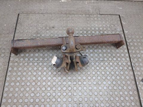 Прицепное устройство (фаркоп) Ford Galaxy II, 2006 г., арт. 21299679