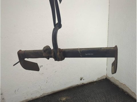 Прицепное устройство (фаркоп) Mercedes Vaneo W414, 2001 г., арт. 21323331