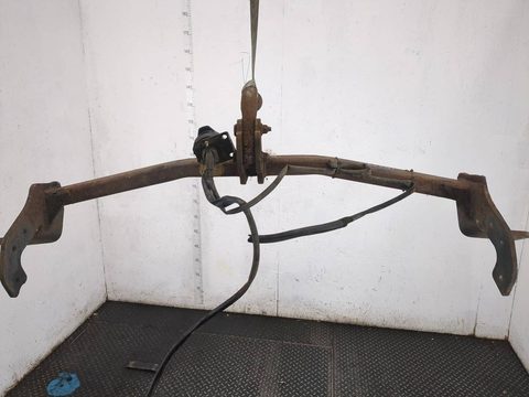 Прицепное устройство (фаркоп) Toyota RAV4, 2013 г., арт. 21394421