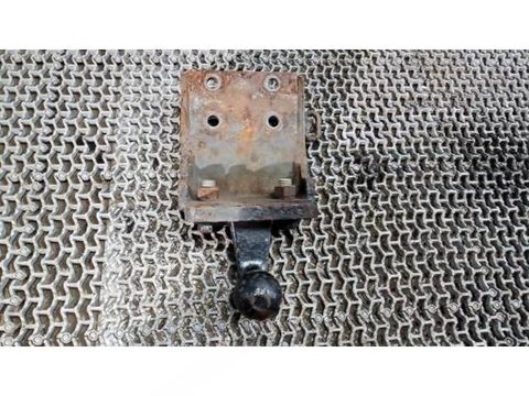 Прицепное устройство (фаркоп) Citroen Berlingo, 2004 г., арт. 2EP11H601