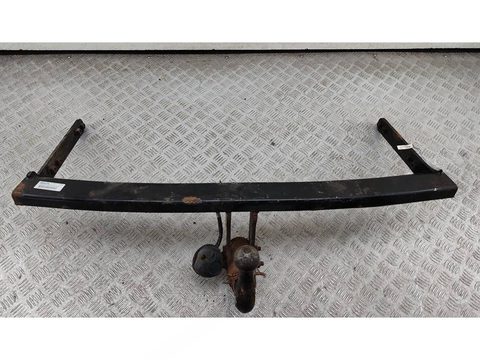 Прицепное устройство (фаркоп) Volkswagen Golf, 2004 г., арт. 55109880