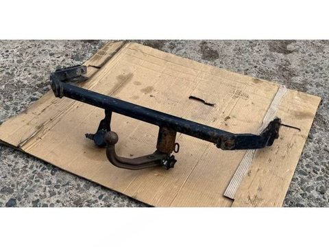 Прицепное устройство (фаркоп) Nissan Juke YF15 I рестайлинг, 2014 г., арт. 7110-13716