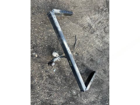 Прицепное устройство (фаркоп) Volkswagen Passat, 2002 г., арт. 76863