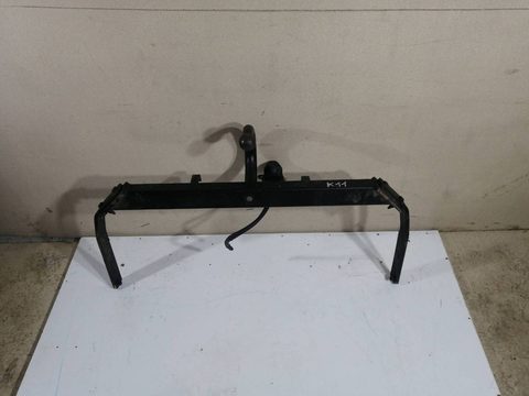 Прицепное устройство (фаркоп) Mazda 5, 2005 г., арт. 88200619