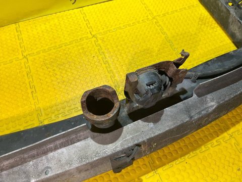 Прицепное устройство (фаркоп) Volkswagen Passat, 1999 г., арт. 90988_1, фото 3