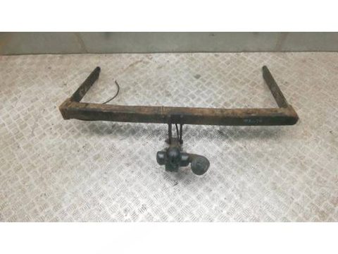 Прицепное устройство (фаркоп) Ford Focus, 2011 г., арт. 9AG24H601