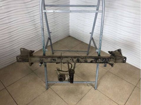 Прицепное устройство (фаркоп) Mazda 626 GE, 1996 г., арт. B28668859