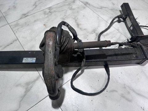 Прицепное устройство (фаркоп) Mercedes E W211, 2007 г., OEM A2113100704, арт. B92508627, фото 3