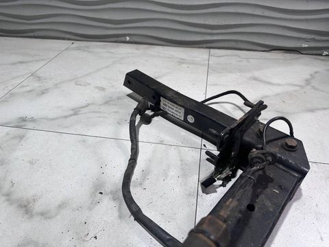 Прицепное устройство (фаркоп) Mercedes E W211, 2007 г., OEM A2113100704, арт. B92508627, фото 6