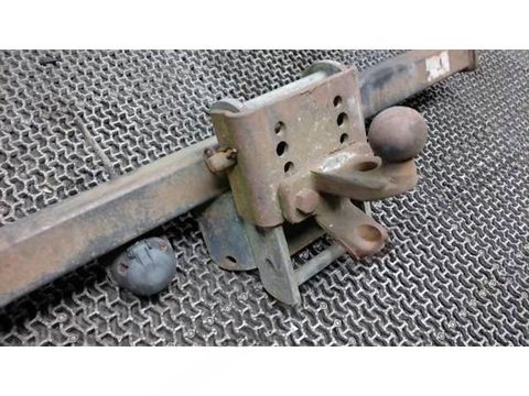 Прицепное устройство (фаркоп) Volkswagen Transporter T5, 2006 г., арт. BBM20H601, фото 3