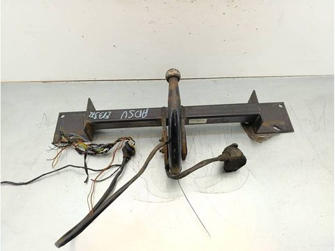 Прицепное устройство (фаркоп) BMW 3 E90/E91/E92/E93, 2011 г., арт. EB372-3