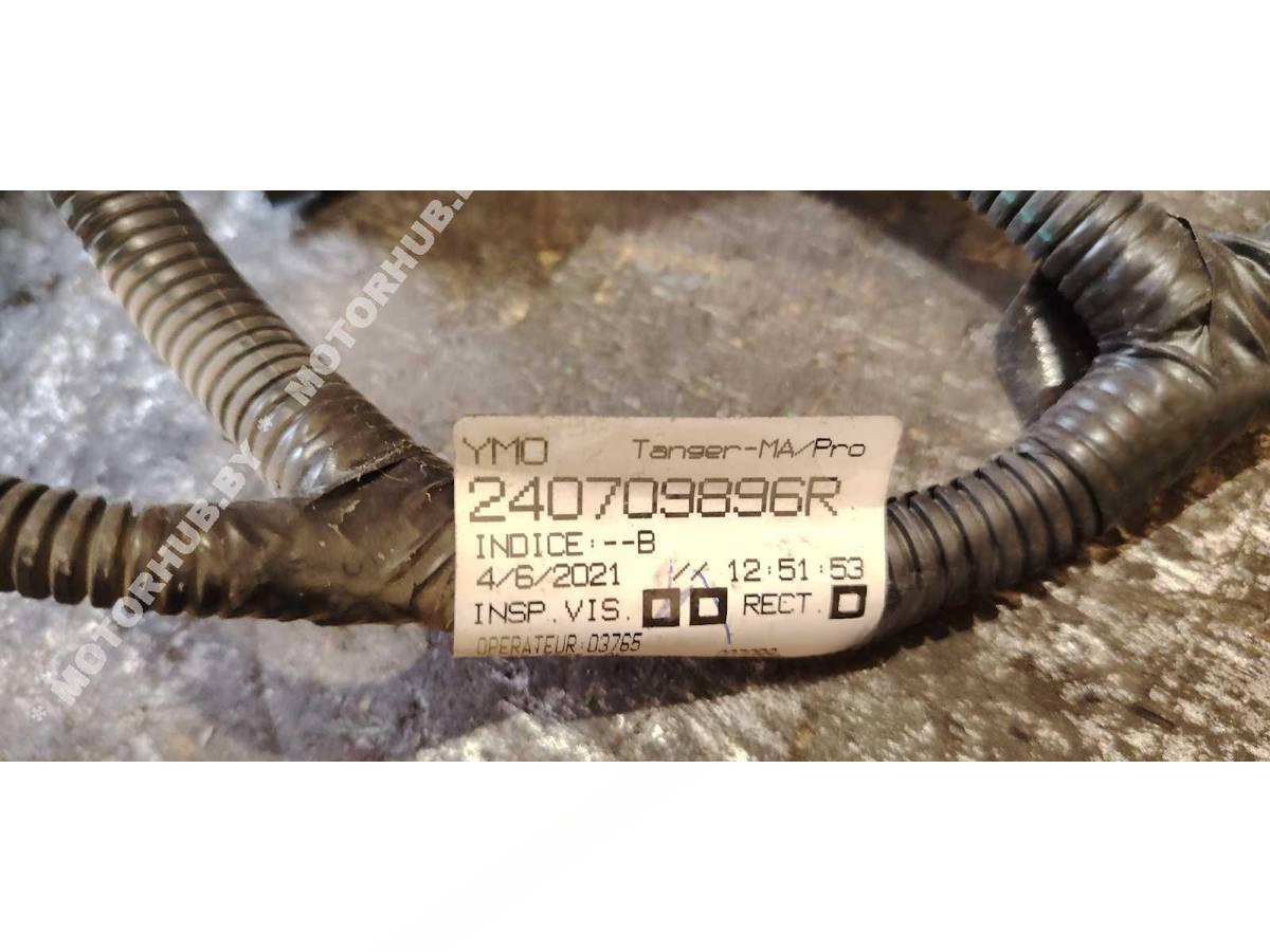 Новое Ford Focus, 2021 г., OEM 240709896R, арт. 00103349, фото 8