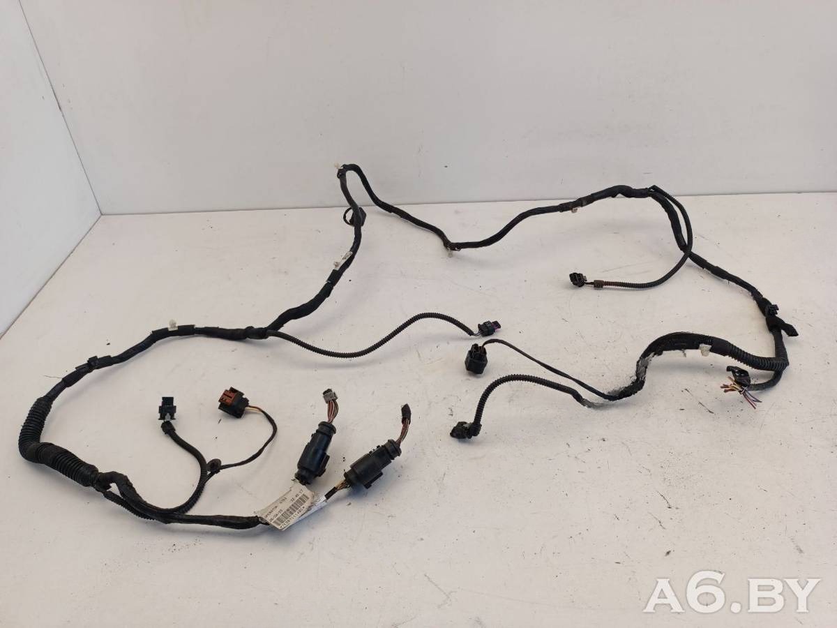 Новое Volkswagen Transporter T6, 2016 г., OEM 7E0971114BC, арт. 102342307