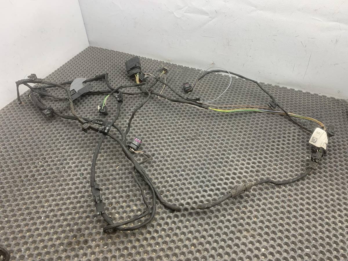 Новое BMW G20/G21 A6, 2019 г., OEM 8689404, арт. 104629
