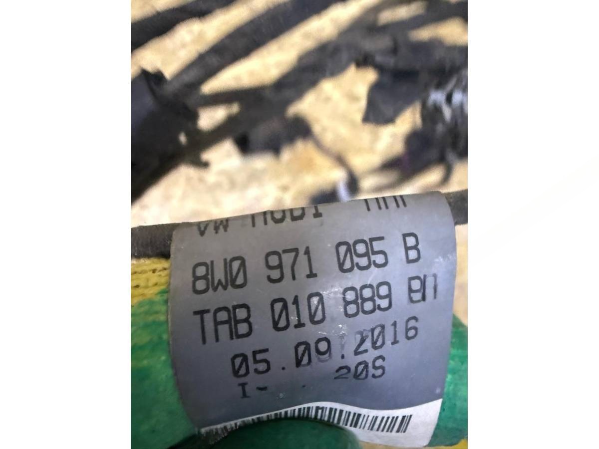 Новое Audi A4, 2019 г., OEM 8W0971095B, арт. 1205962331, фото 2