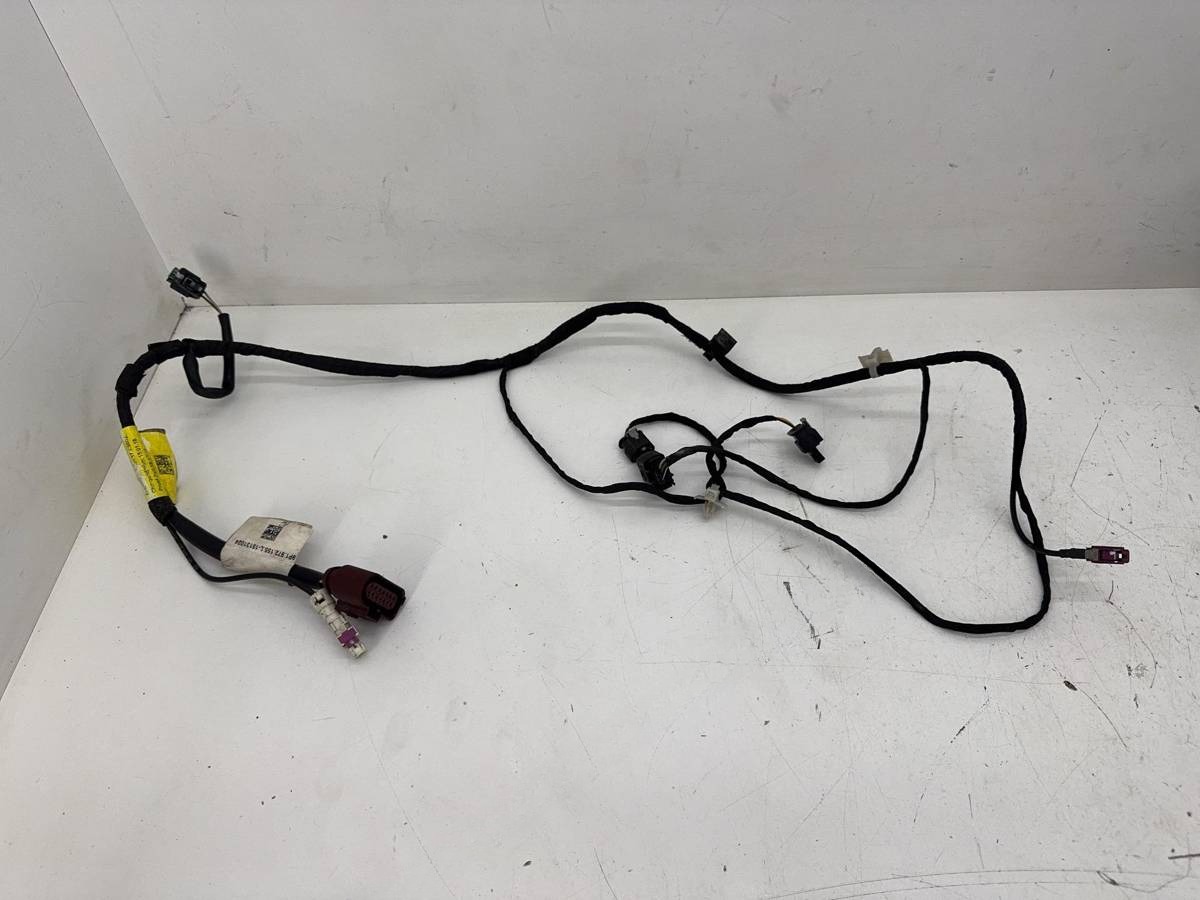 Новое Porsche 911, 2018 г., OEM 9P1972155L, арт. 13792