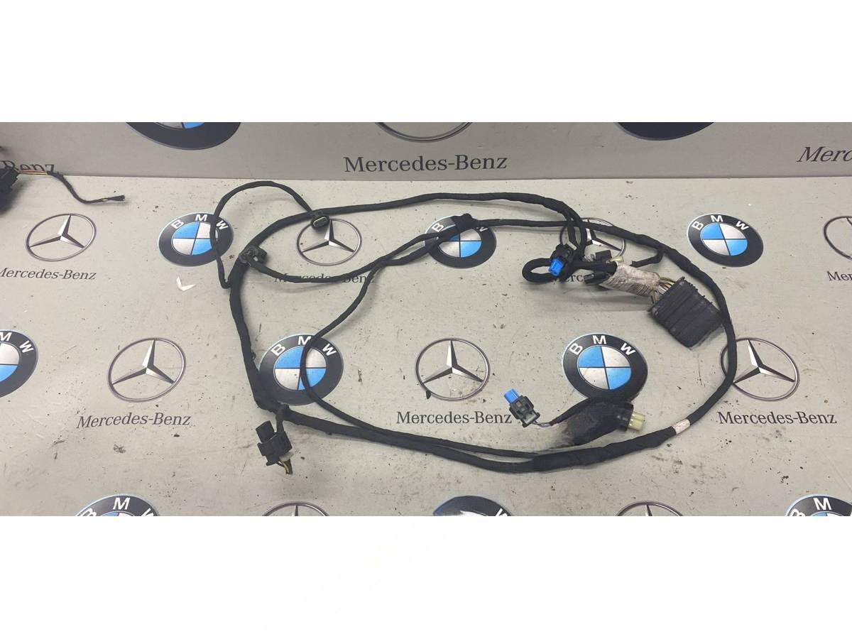 Новое Mercedes C W205, 2020 г., арт. 26-10-PWF57