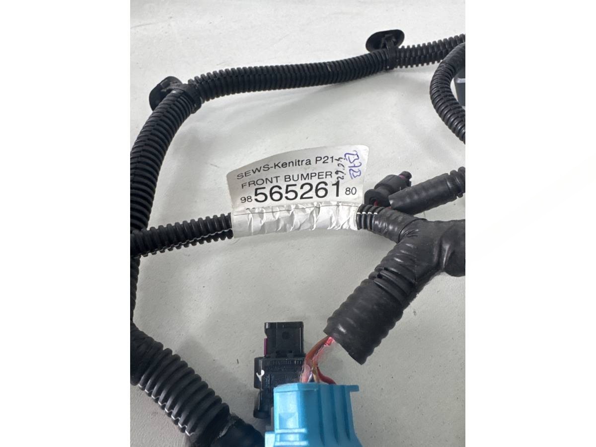 Новое Peugeot 208, 2023 г., OEM 9856526180, арт. 383904, фото 2