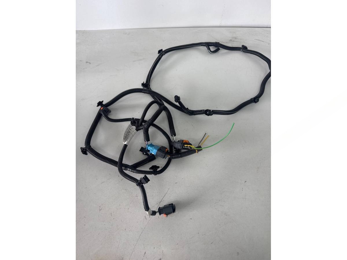 Новое Peugeot 208, 2023 г., OEM 9856526180, арт. 383904, фото 3