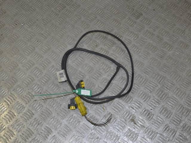 Новое Renault Scenic, 2005 г., OEM 8200124784, арт. 40210200