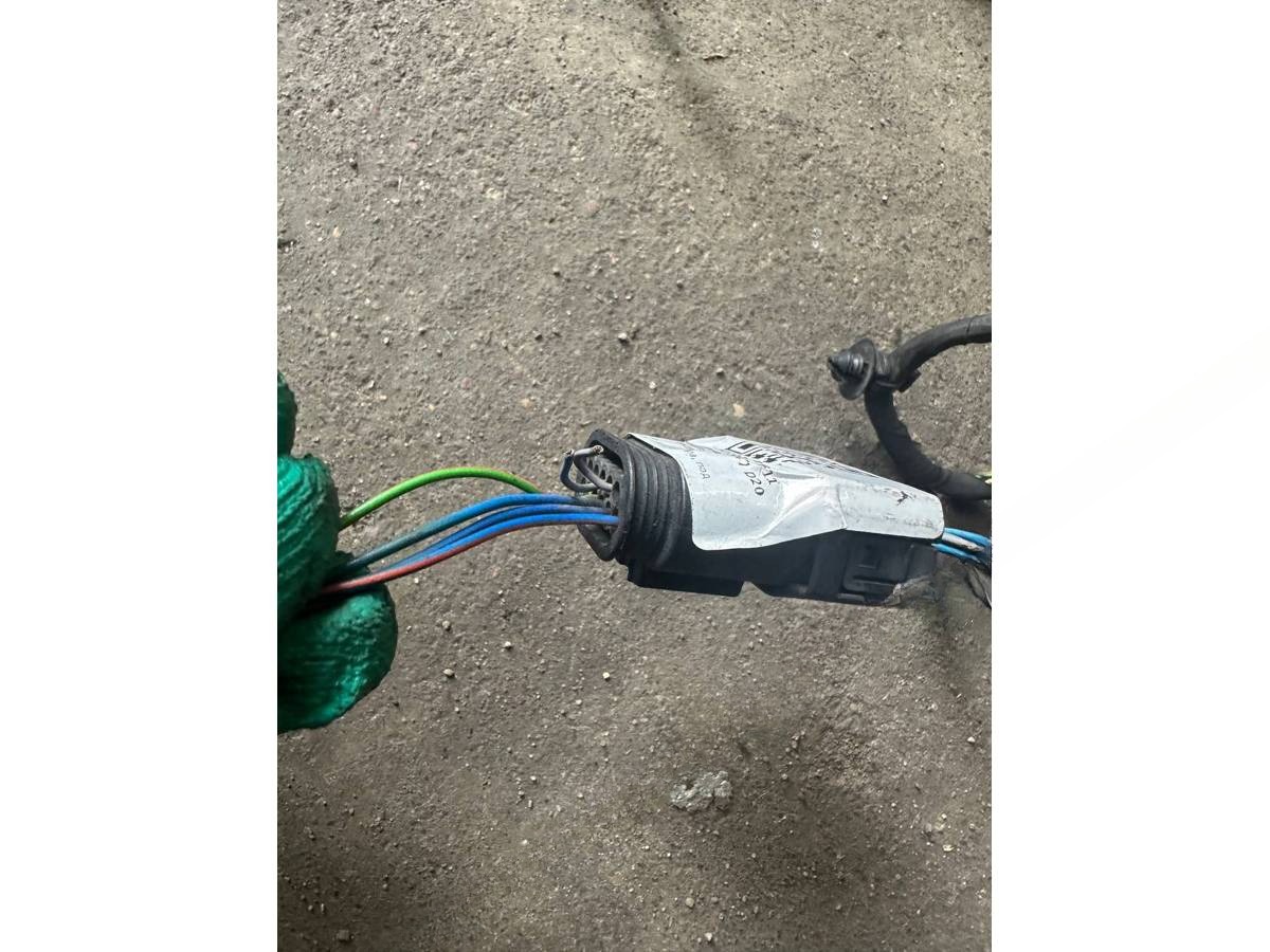 Новое BMW F10/F11/GT F07, 2011 г., OEM 61129232531, арт. 99959368734, фото 4