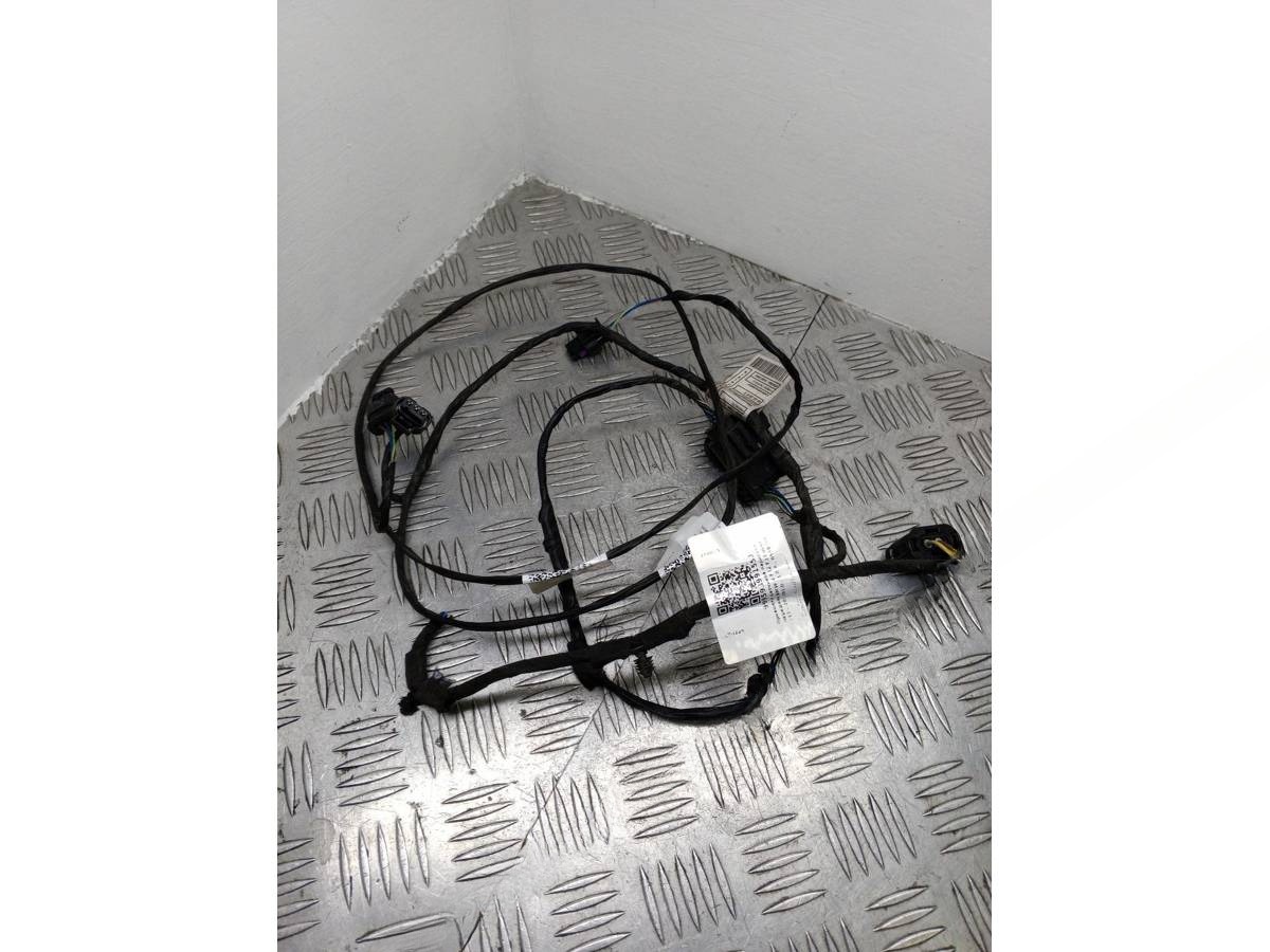 Новое BMW F32/F33/GT F36, 2018 г., OEM 61129337191, арт. 999593991553