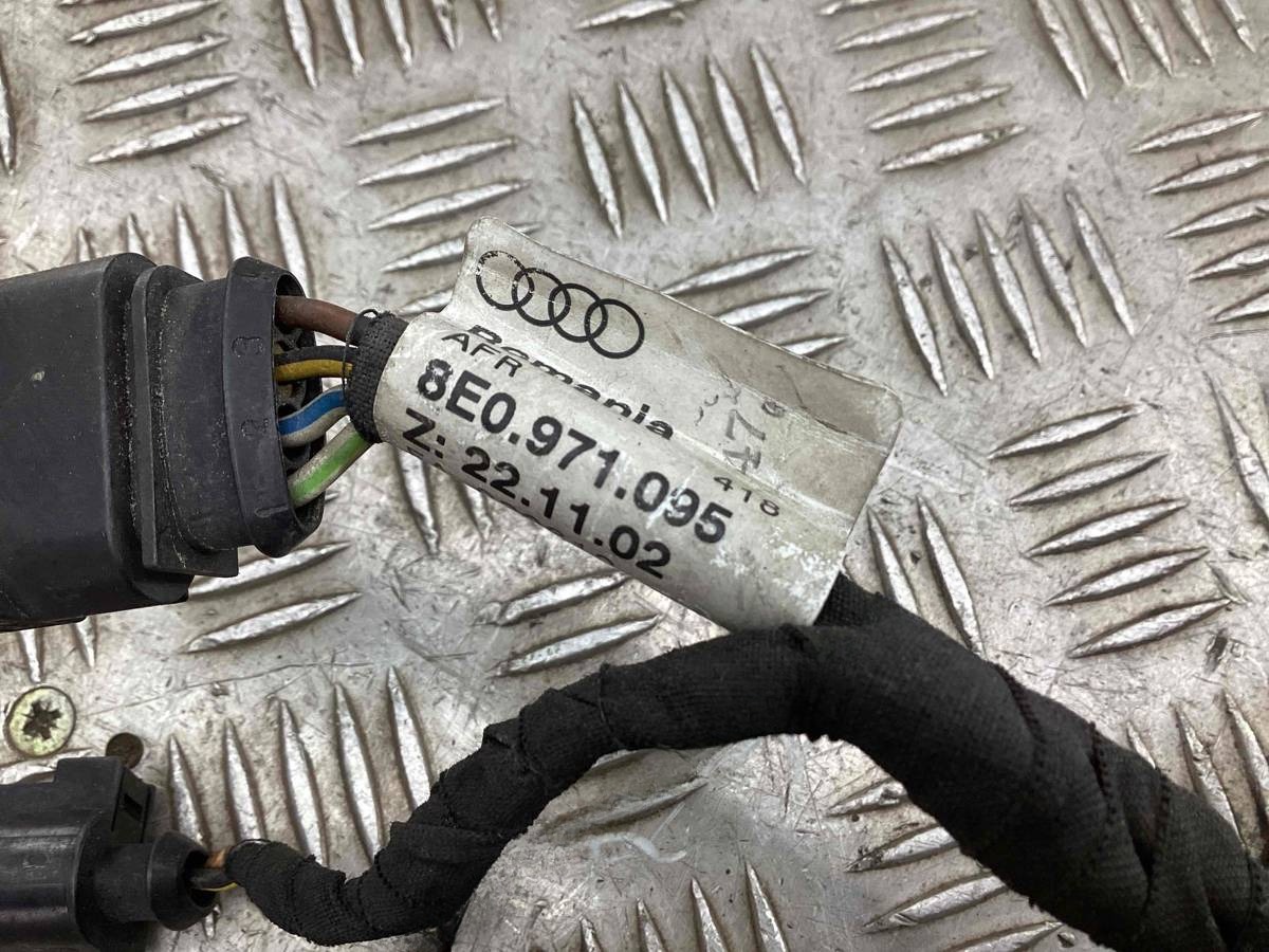 Новое Audi A4 B7, 2004 г., OEM 8E0971095, арт. A818839, фото 4