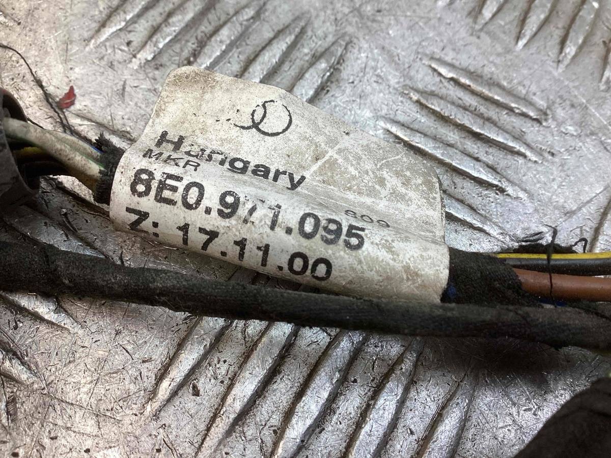 Новое Audi A4 B6, 2000 г., OEM 8E0971095, арт. A859177, фото 4