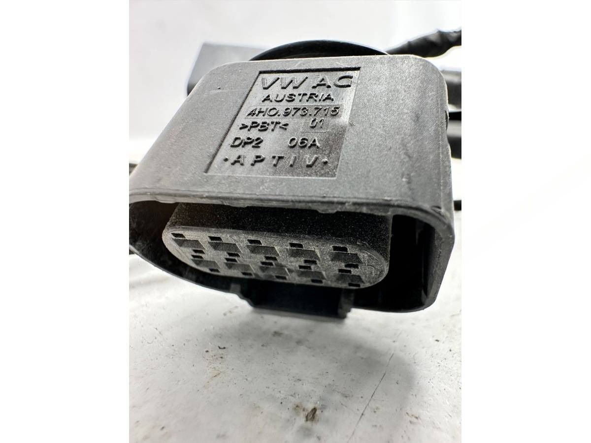 Новое Porsche Macan, 2018 г., OEM 95B971073CG, арт. B126709, фото 4