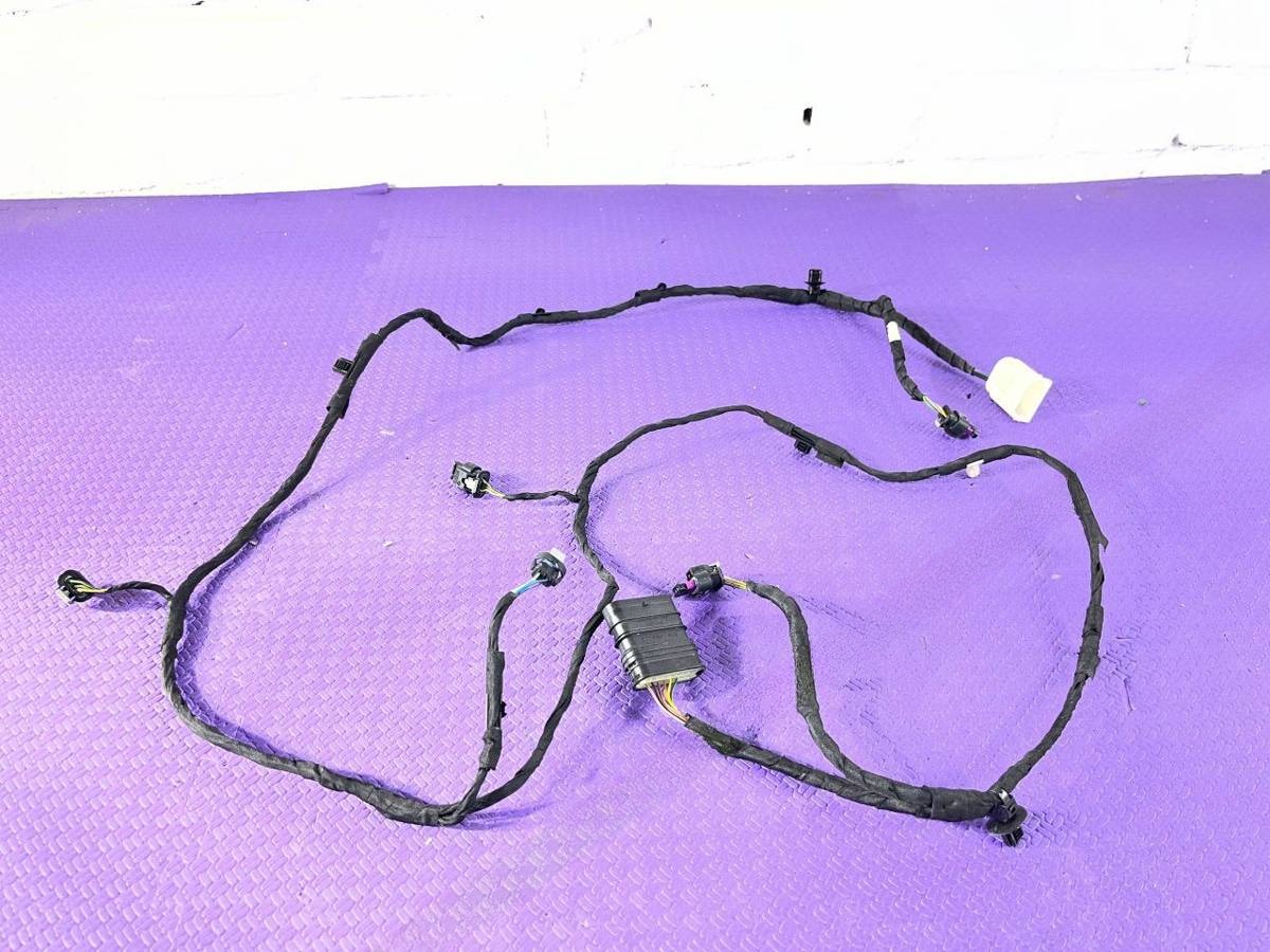Новое BMW G22/G23, 2024 г., OEM 61125B41A89, арт. BMW04778