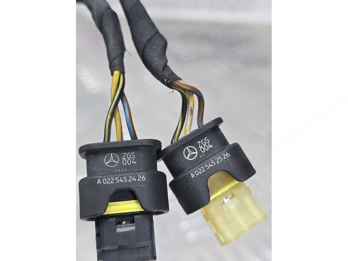 Новое Mercedes C W205, 2014 г., OEM A0001534524, арт. А061-26-10-1, фото 12