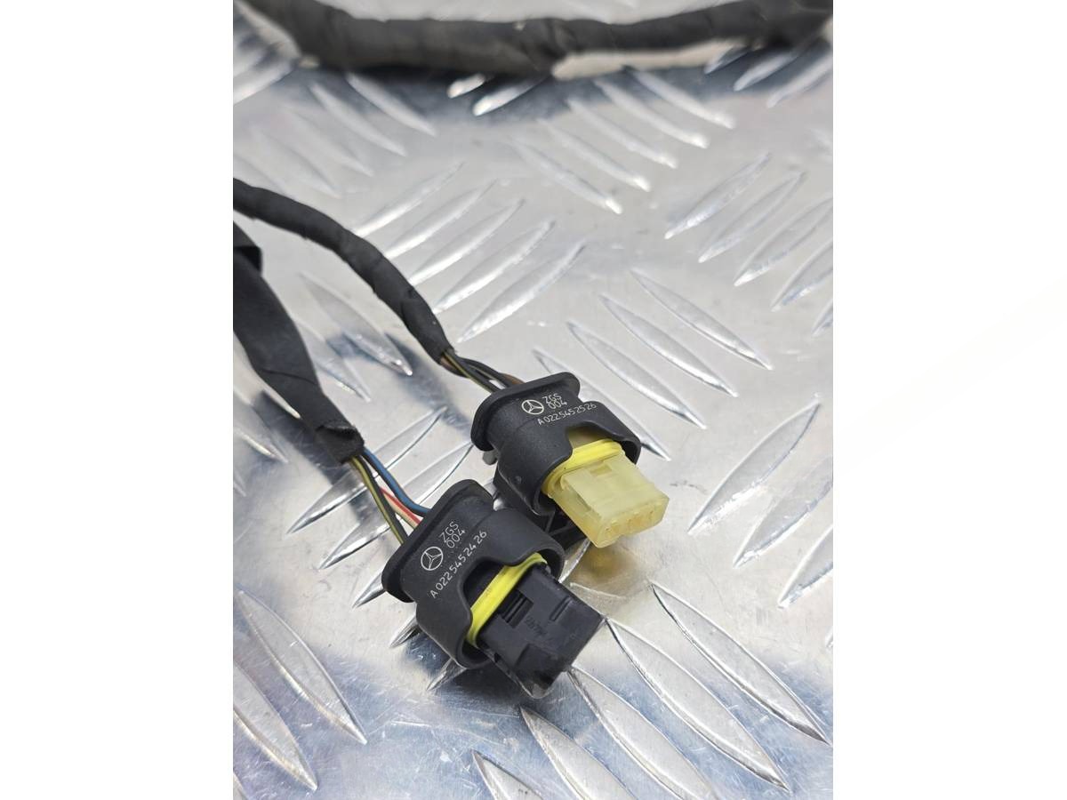 Новое Mercedes C W205, 2014 г., OEM A0001534524, арт. А061-26-10-1, фото 9
