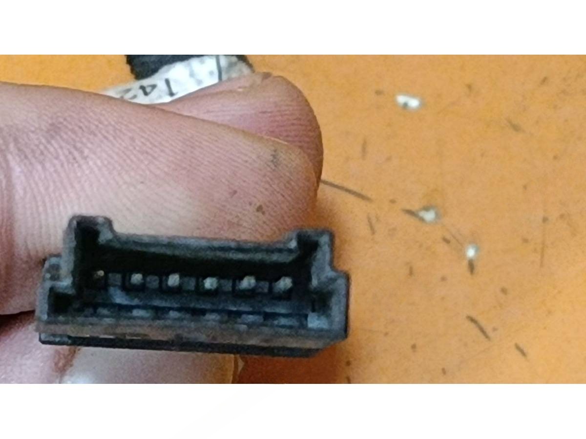 Новое Mercedes CLS W219, 2007 г., OEM 2195404605, арт. 01023009