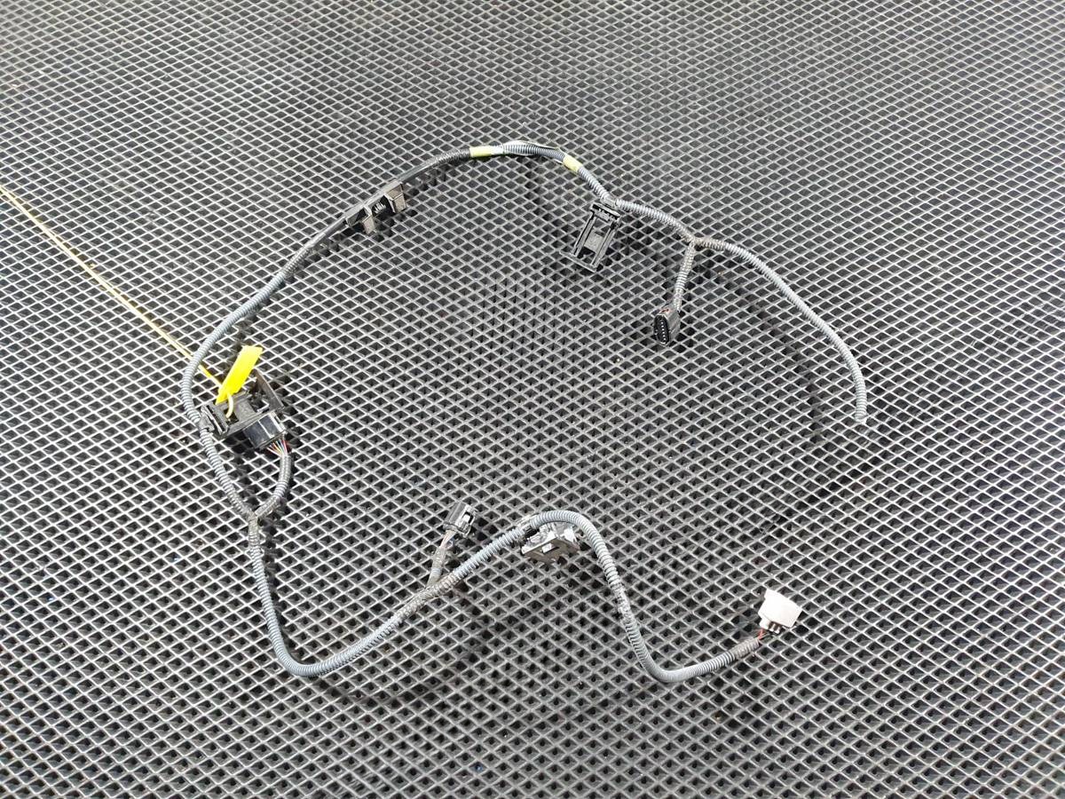 Новое Lexus LS, 2007 г., OEM 8218350010, арт. 09888148