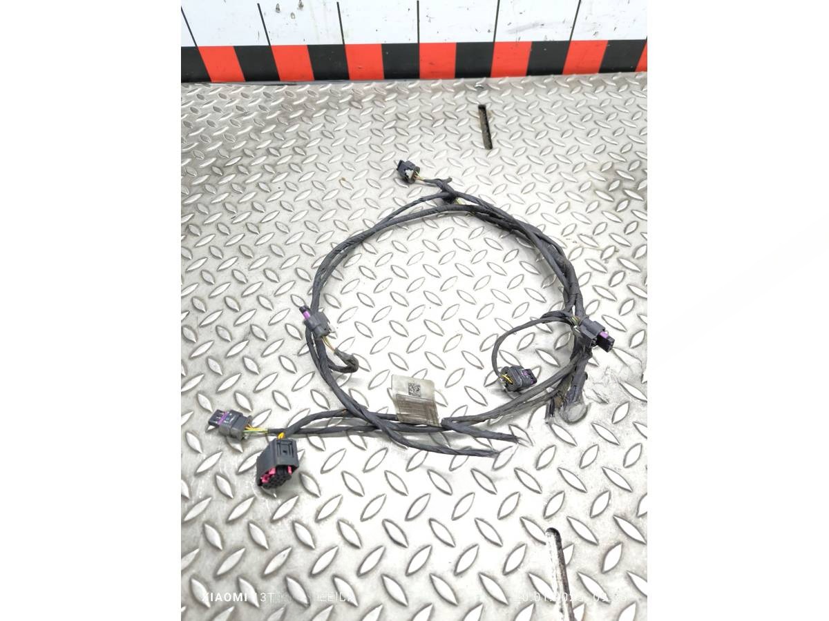 Новое BMW G30/G31, 2017 г., OEM 6824493, арт. 335950