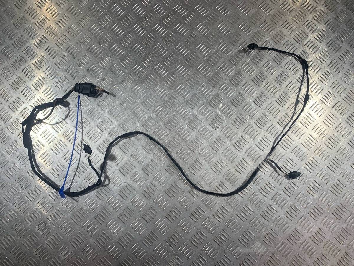 Новое Audi A8, 2012 г., OEM 4H0971104J, арт. 5113623